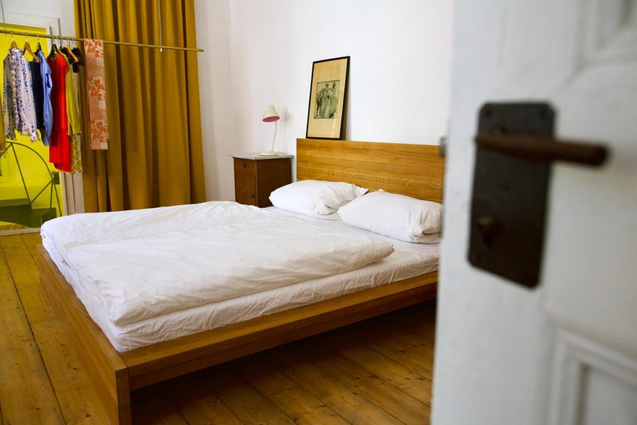 Boutique-Ferienwohnung Im Alten Weinhaus Moser Грюнштадт Экстерьер фото